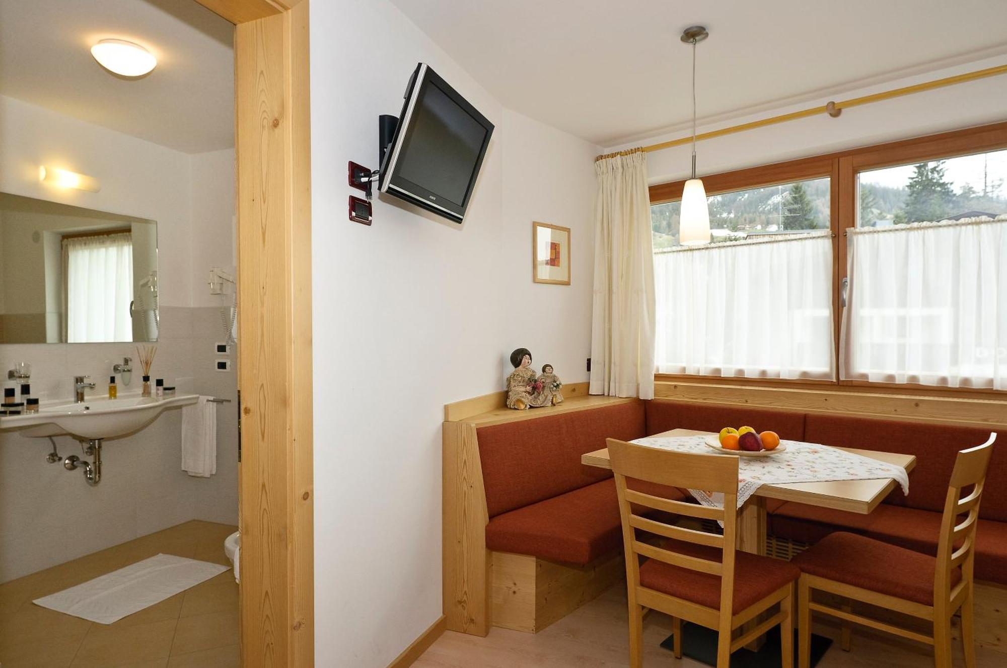 Residence Ciasa Mirasas 바디아 객실 사진
